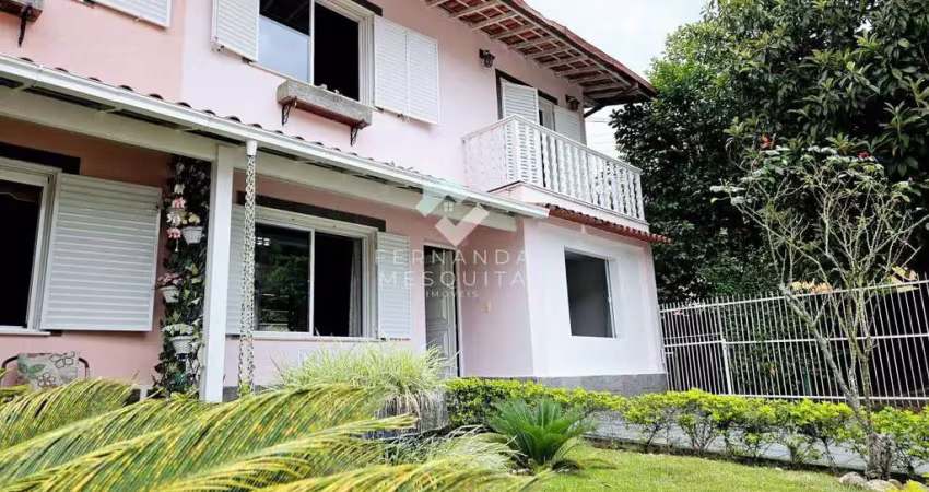 Casa à venda em condomínio completo na tijuca - 3 quartos, suíte, lazer - teresópolis, rj