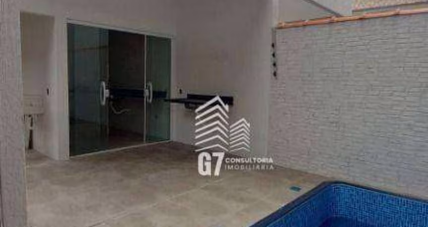 Casa Alto Padrão próxima a praia na Ocian