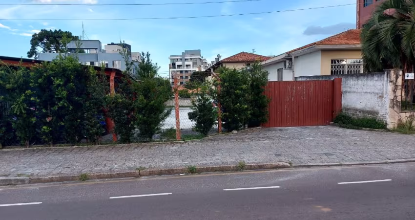 Terreno 600m²  Bacacheri