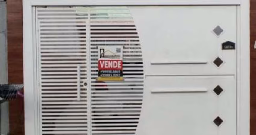 Casa à venda em Curitiba-PR, Cidade Industrial: 3 quartos, 2 salas, 2 banheiros, 1 vaga, 80m². Venha conferir!