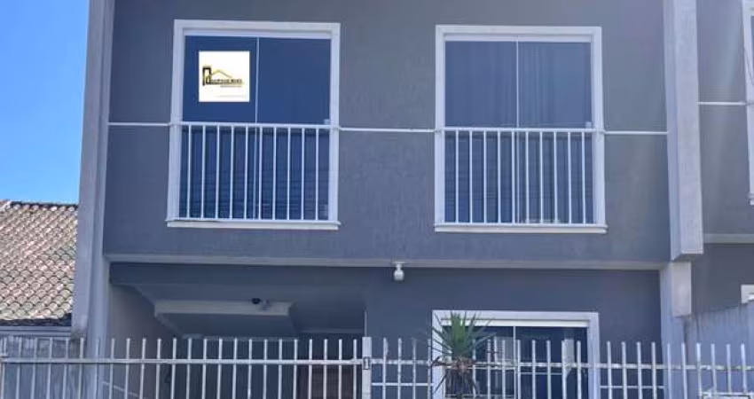 Casa à venda em Curitiba-PR, Cidade Industrial: 3 quartos, sala, 2 banheiros, garagem e 75m² de área. Aproveite!