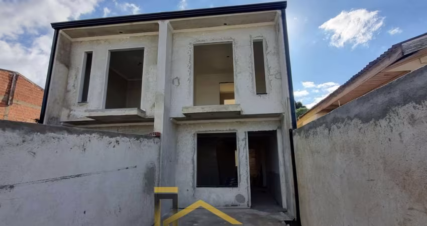 Casa à venda na Cidade Industrial, Curitiba-PR: 2 quartos, 1 sala, 2 banheiros, 1 vaga de garagem, 70m² de área.