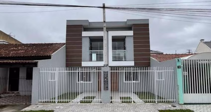 Imperdível: Casa à venda em Curitiba-PR, Ganchinho! 2 quartos, 2 suítes, 1 sala, 3 banheiros, garagem, 72m². Venha conhecer!