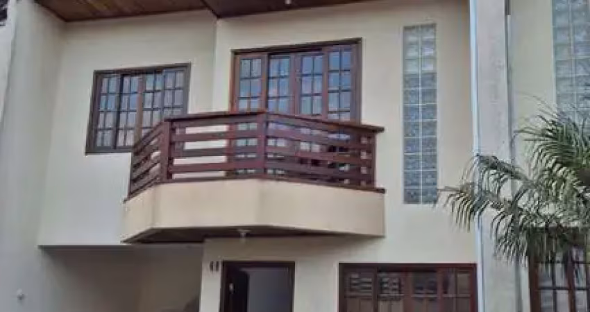 Casa com 5 quartos à venda na Rua David Tows, 80, Xaxim, Curitiba