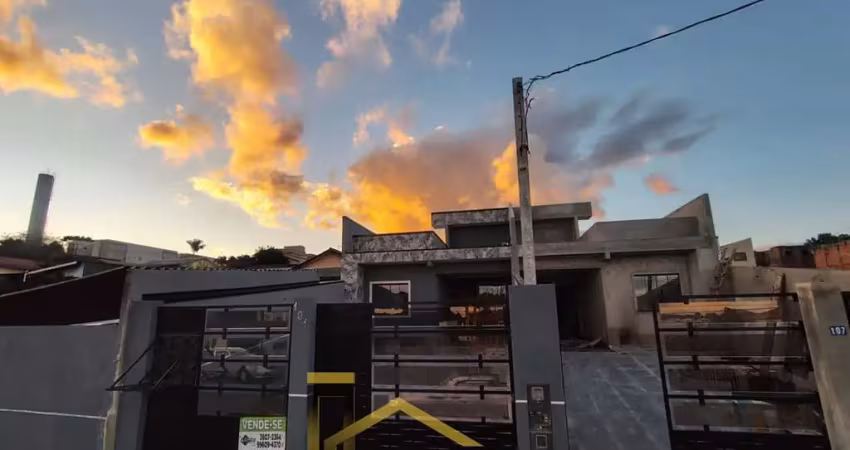 Casa com 3 quartos à venda na Rua Valentim Wall, 107, Tindiquera, Araucária