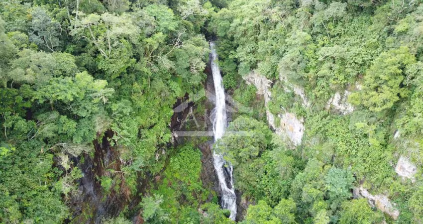 Sítio com cascata a venda no interior de Nova Petrópolis, na Serra Gaúcha