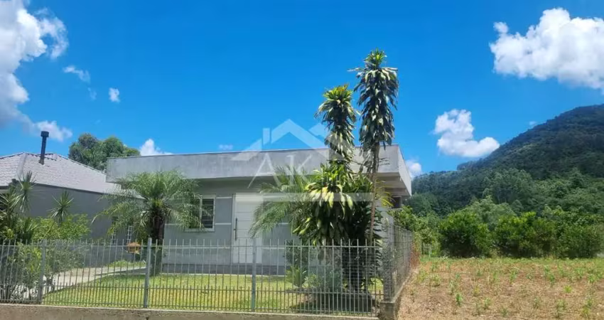 Casa com 2 quartos à venda na Rua Edvino Schabarun, 01, Joaneta, Picada Café