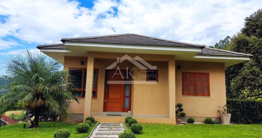 Casa com dois quartos e com uma bela vista à venda em Picada Café na Serra Gaúcha