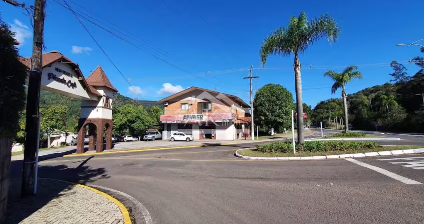 Prédio comercial, à venda, junto ao pórtico de picada café, na serra gaúcha