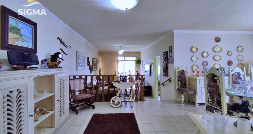 Apartamento a venda na praia, 3 dormitórios sendo 1 suíte, 160 M² de área útil, Vista para o mar.