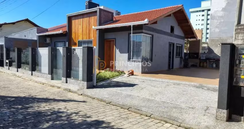 Casa com 2 quartos à venda na Servidão Manoel Costa, Centro, Navegantes