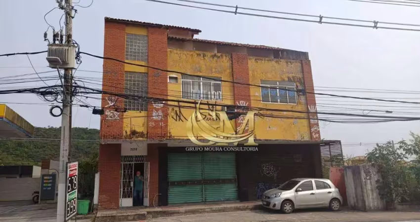 Prédio à venda na Estrada Francisco da Cruz Nunes, Piratininga, Niterói