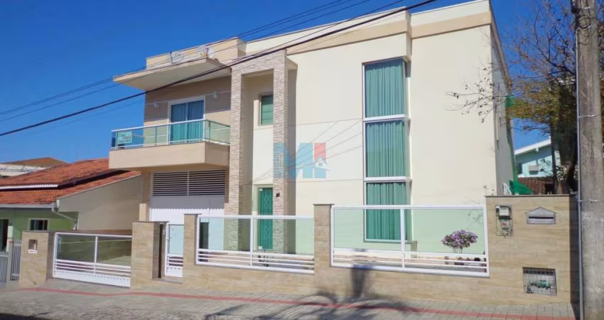 CASA - 100 METROS DO MAR - PRAIA CENTRAL - BARRA VELHA - SC