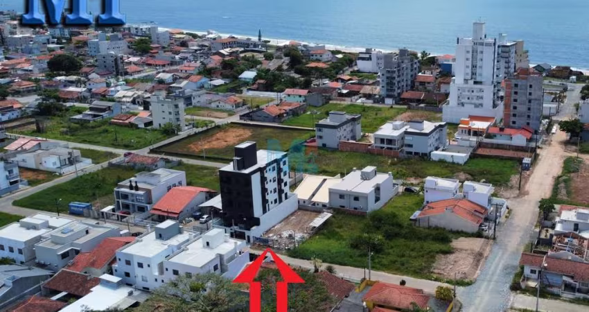 Terreno Distante 370 Metros da Praia