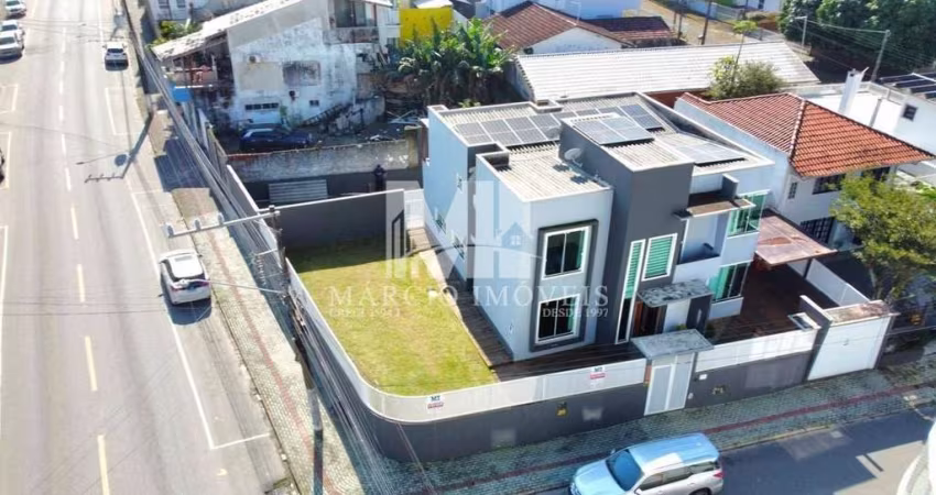 Casa com 3 quartos, Centro - Barra Velha