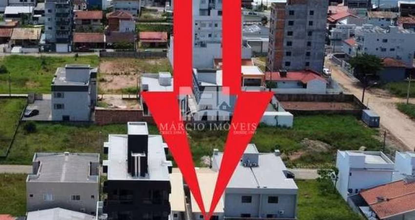 Terreno Distante 370 Metros da Praia