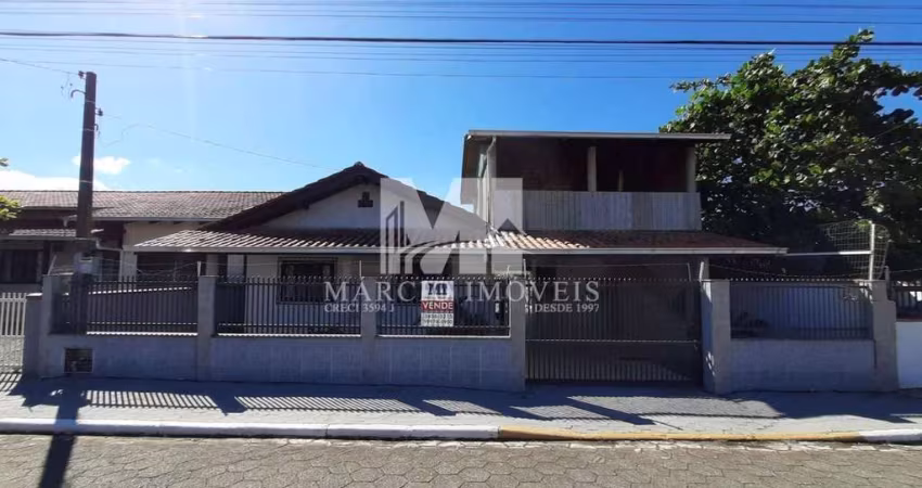 CASA - MORADIA FIXA - RUA PAVIMENTADA