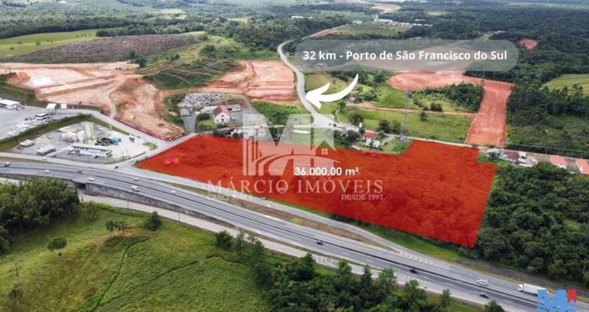 Área à Venda com Localização Estratégica na BR-101