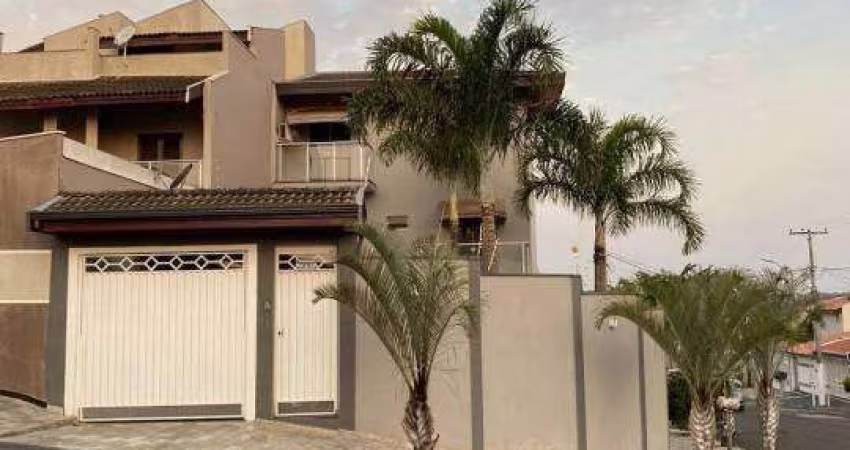 Sobrado à Venda no Bairro Cidade Jardim, Americana com 3 Quartos (1 Suíte) e Garagem.