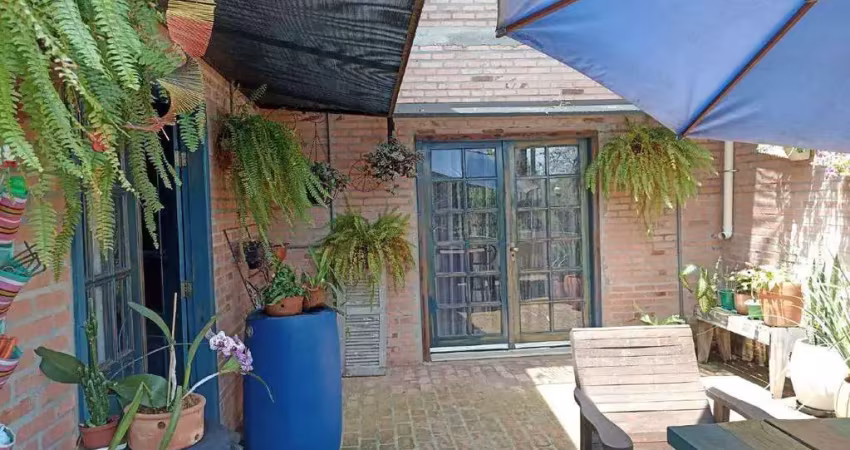 Casa rústica planejada à venda no residencial dona margarida em santa bárbara d'oeste com 3 quartos (3 suítes) e 2 vagas de garagem