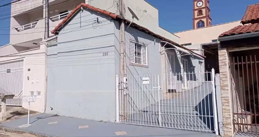 Casa à venda no Bairro Vila Aparecida em Santa Bárbara d'Oeste com 1 quarto e 5 vagas de garagem