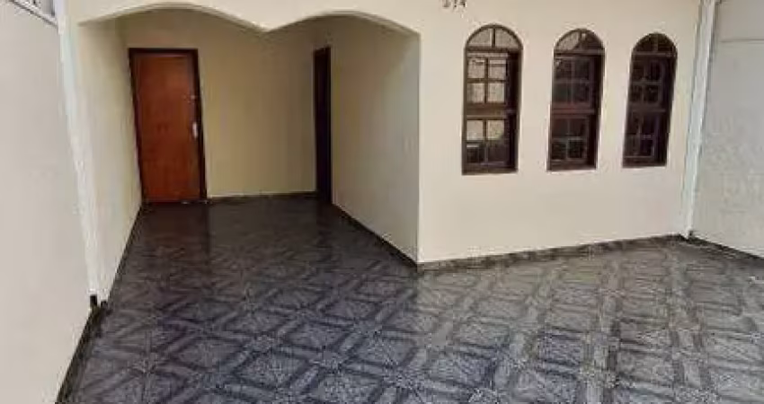 Casa à venda no Parque das Nações em Americana com 3 quartos (1 suíte) e 2 vagas de garagem