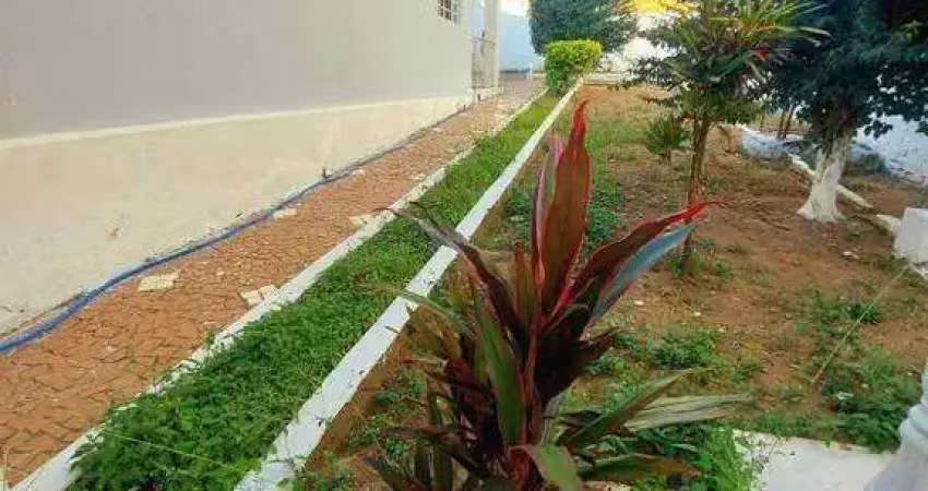 Casa à venda no jardim três marias em salto com 2 quartos e 2 vagas de garagem