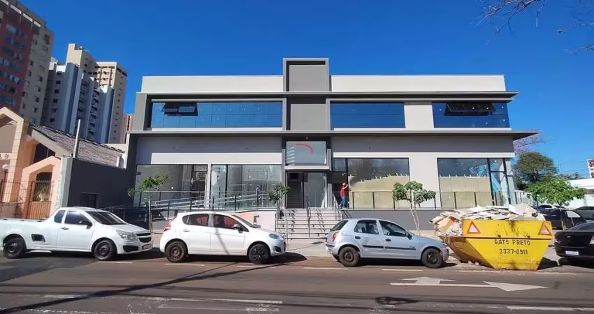 02 salas para locação sendo 02 térreo com 70² (40mt² mais mezanino de 30mt²),e 04 com 40 m² sem mez