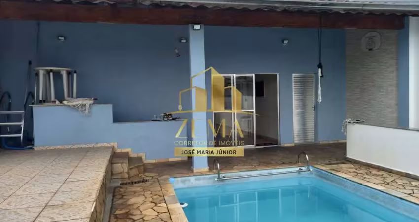 Casa com 215 m2 constr, 03 dorms, piscina, churrasqueira, sobrado edícula