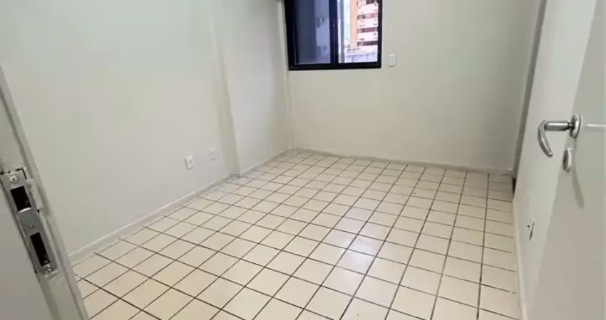Apartamento Reformado e Desocupado em Excelente Localização – Boa Viagem