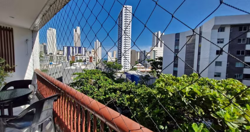 Apartamento em Boa Viagem | 115m² | 3 quartos + dep. | varanda | perto do Col. Santa Maria