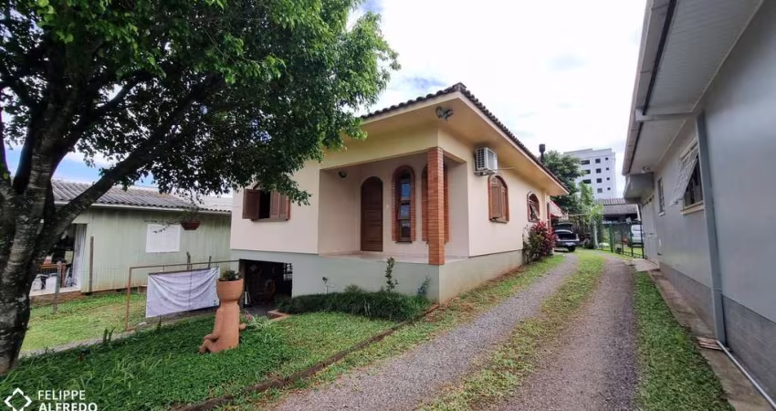 Casa 3 dormitórios à venda Centro Dois Irmãos/RS
