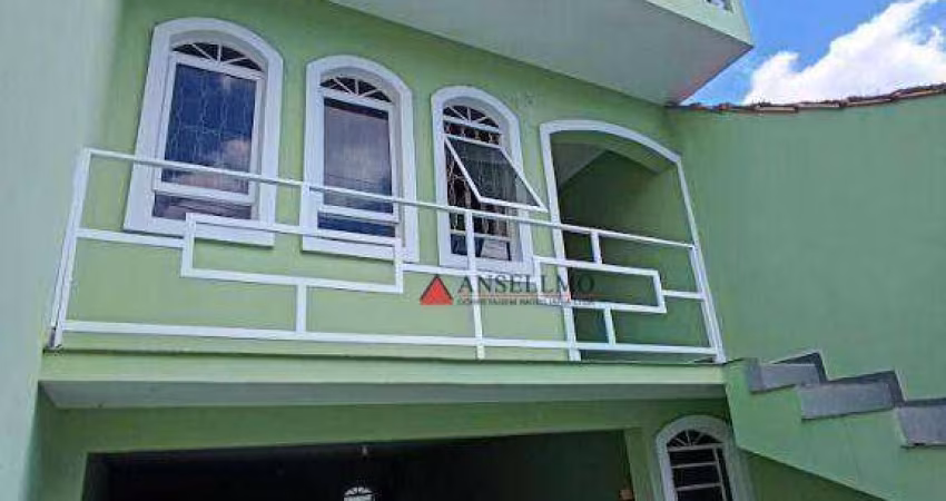 Sobrado com 4 dormitórios à venda, 230 m² por R$ 690.000,00 - Assunção - São Bernardo do Campo/SP