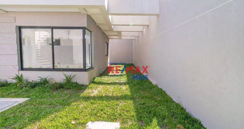 Sobrado com 3 quartos à venda, 121 m² por R$ 780.000 - Uberaba - Curitiba/PR
