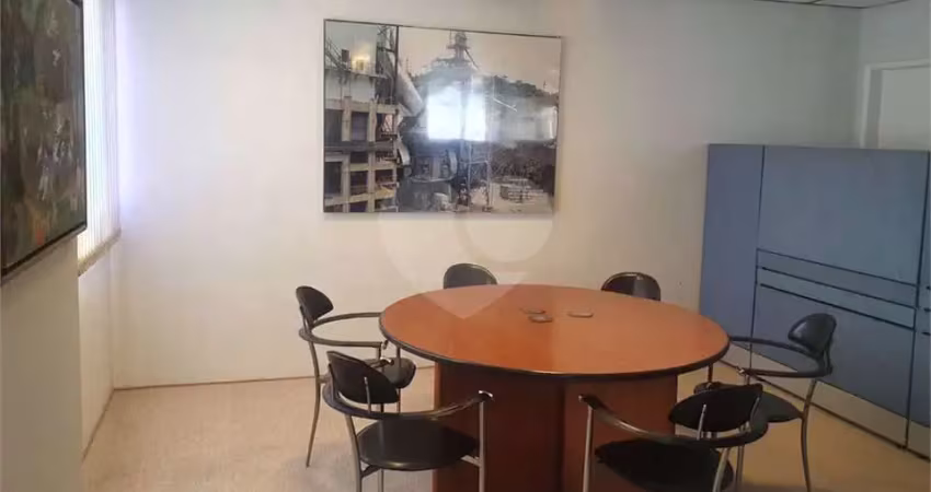 Sala comercial à venda na Avenida Adolfo Pinheiro, Santo Amaro, São Paulo