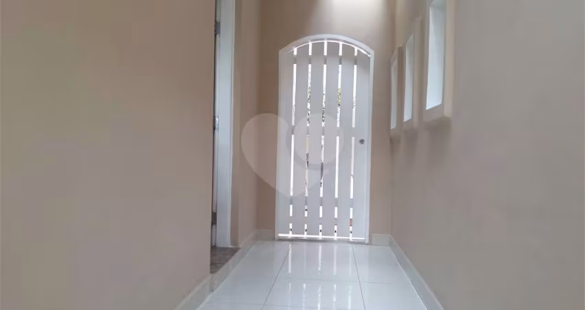 Sobrado com 4 quartos à venda em Jardim Umuarama - SP