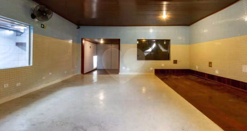 Prédio inteiro à venda ou para locação em Santo Amaro - SP