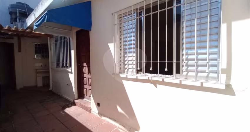 Casa térrea com 4 quartos à venda em Jardim Sabará - SP