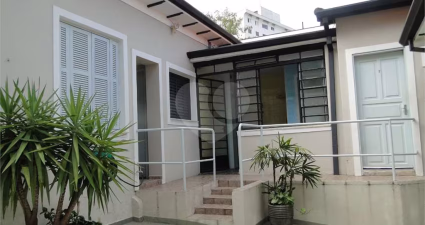 Casa térrea com 9 quartos à venda em Campo Belo - SP