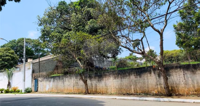 Terreno à venda em Interlagos - SP