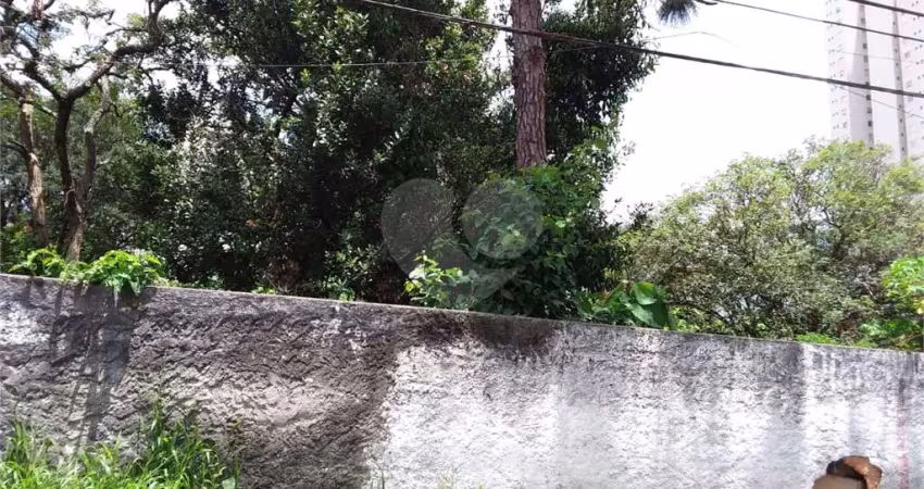 Terreno à venda na Rua Cristina Gottsfritz Gonçalves, Santo Amaro, São Paulo