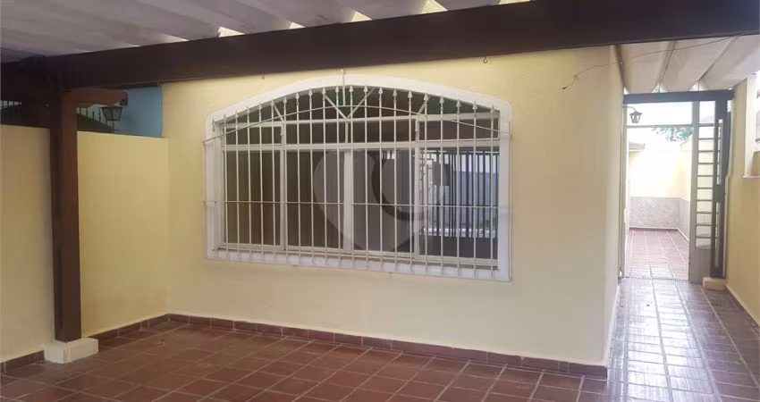 Casa com 3 quartos à venda em Jardim Sabará - SP