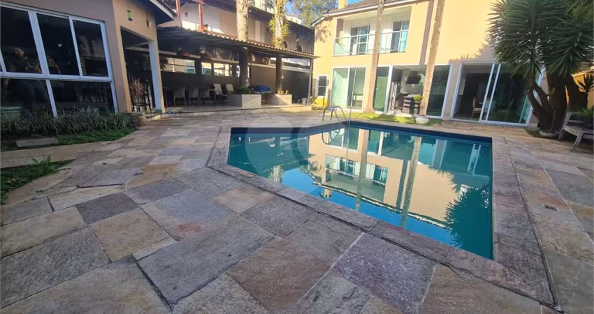 Casa com 4 quartos à venda em Chácara Meyer - SP