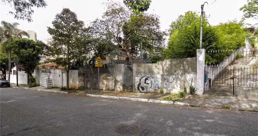 Terreno à venda na Rua Francisco Lopes Pinto, Jardim Prudência, São Paulo