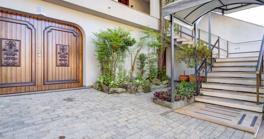 Sobrado com 5 quartos à venda em Jardim Prudência - SP