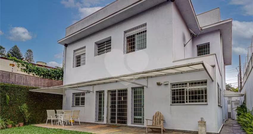 Casa de vila com 3 quartos à venda em Granja Julieta - SP