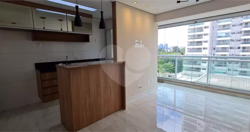 Apartamento com 2 quartos à venda ou para locação em Santo Amaro - SP