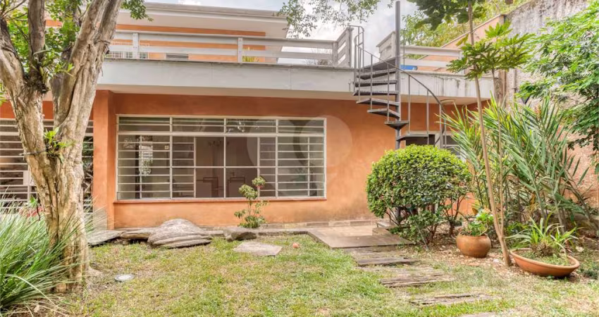 Casa com 3 quartos à venda ou para locação em Campo Belo - SP