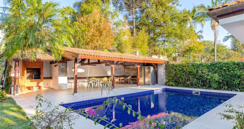 Casa térrea com 5 quartos à venda em Jardim Marajoara - SP