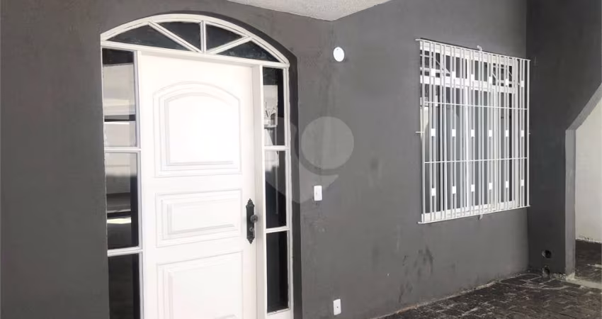 Sobrado com 4 quartos à venda em Vila Cordeiro - SP